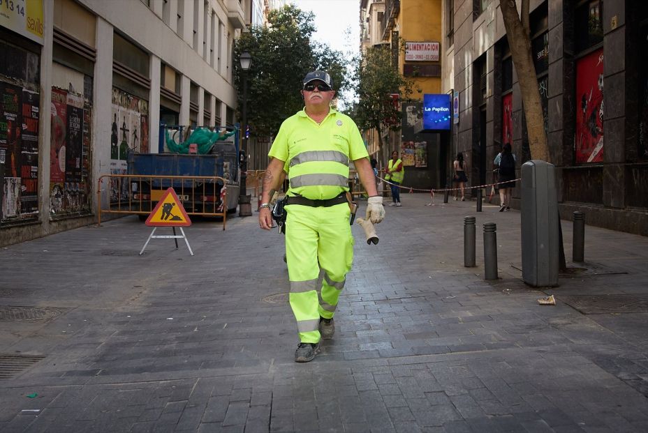 Vinculan el calor extremo con la discapacidad laboral entre los trabajadores sénior