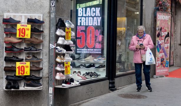¿Cuánto gastarán los españoles durante las rebajas del Black Friday?