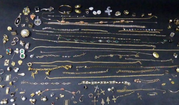 Detenida una cuidadora por robar 22.000 euros a mayores dependientes