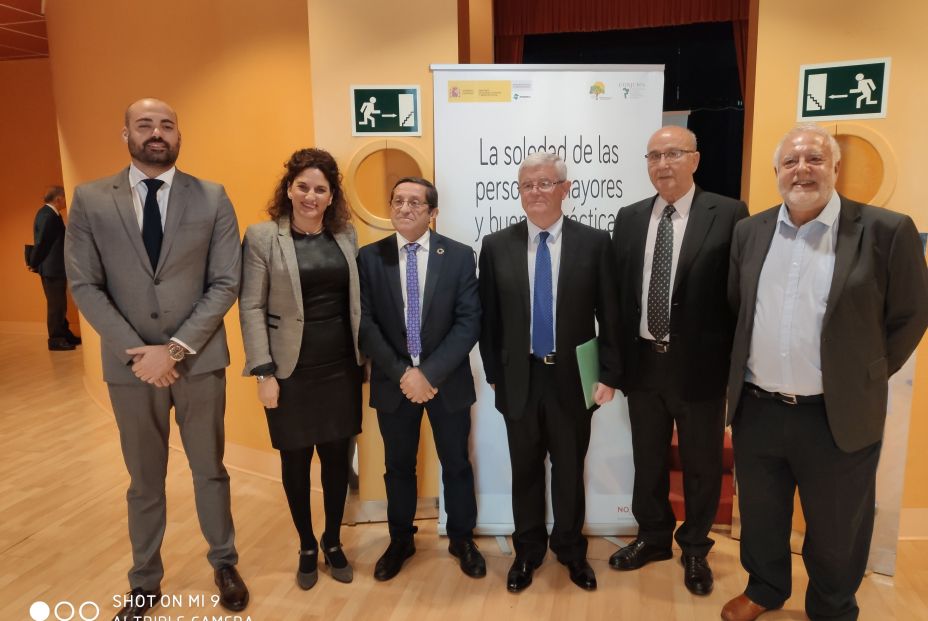  “La soledad de las personas mayores y buenas prácticas en el ámbito municipal”fue el lema de la Jornada organizada por CONJUPES en Sevilla