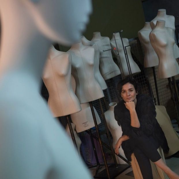 Retrospectiva de Adolfo Domínguez, el diseñador que apuesta por la costura sostenible