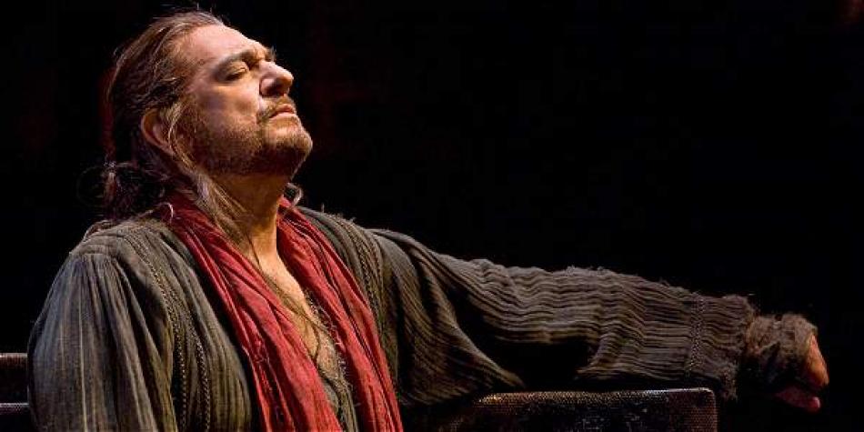 Pllácido Domingo en el rol de rey de Babilonia en Nabucco Pllácido Domingo en el rol de rey de Babilonia en Nabucco