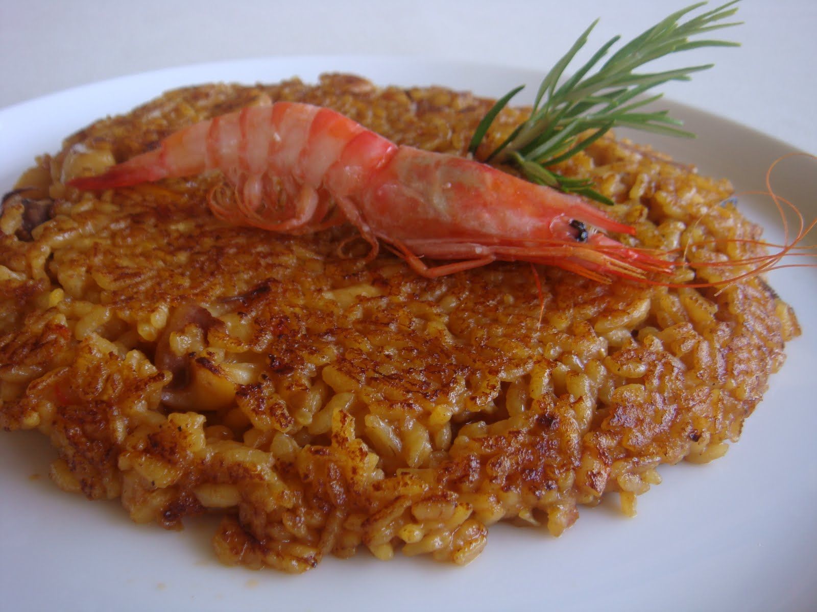 El delicioso 'socarrat' de la paella puede resultar peligroso