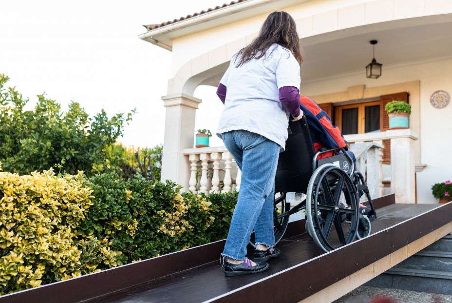 UDP pone en marcha su Servicio de Ayuda a Domicilio para mayores en Valencia y Alicante