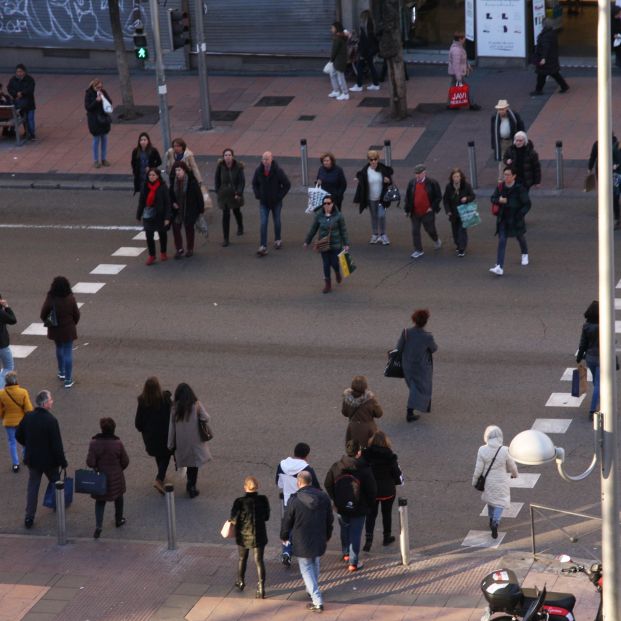 gente calle población personas