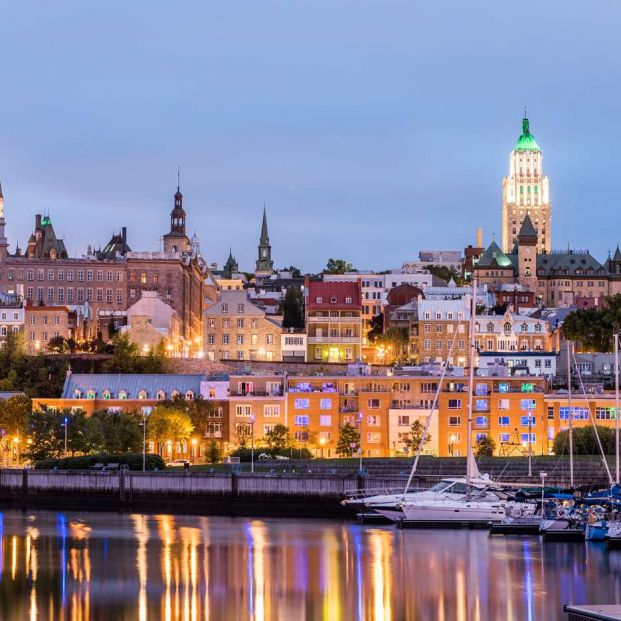 Vista de Quebec (https://www.quebecregion.com/es/)
