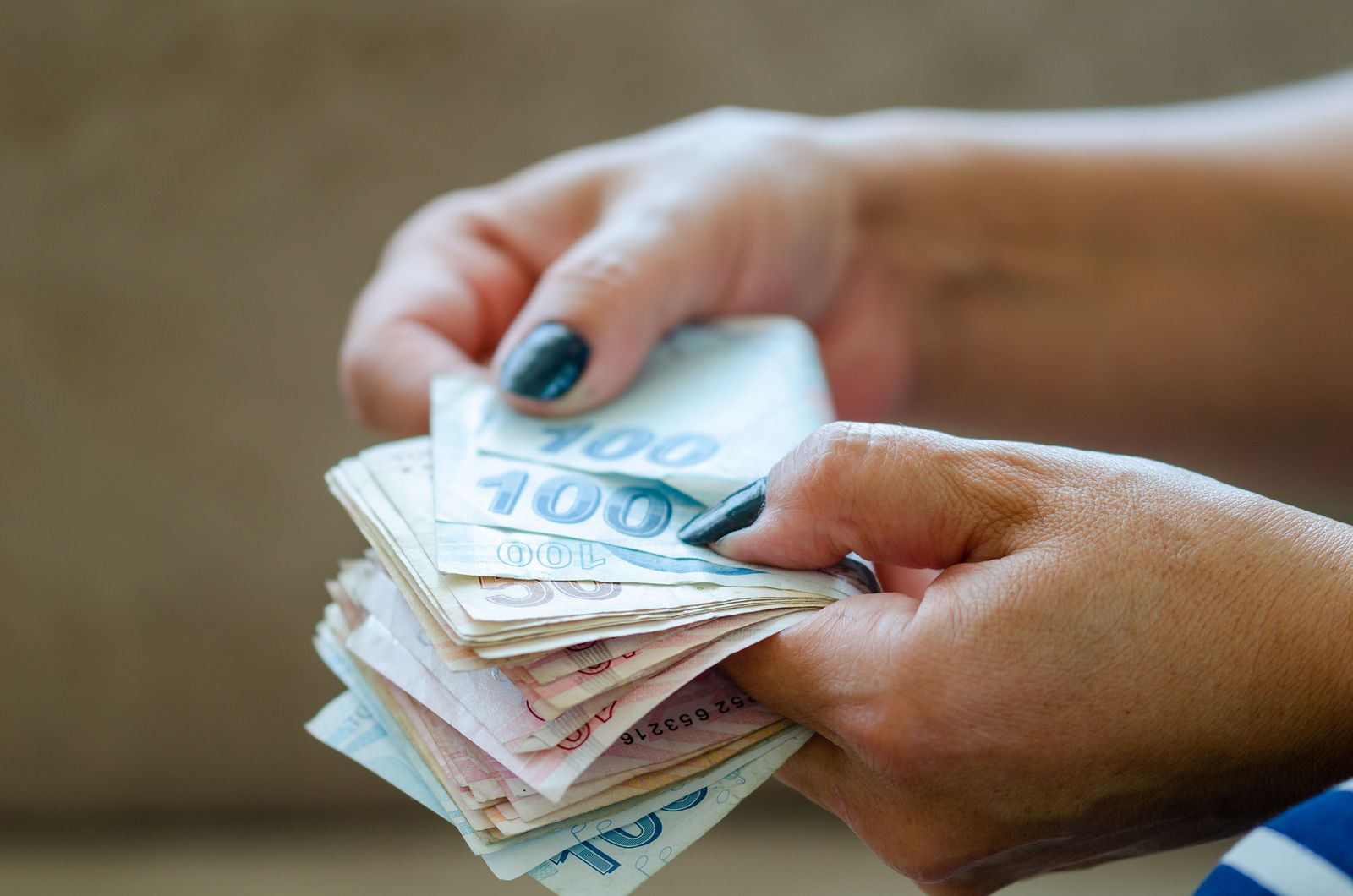 Descubre si sufres crometofobia, el miedo irracional a gastar dinero