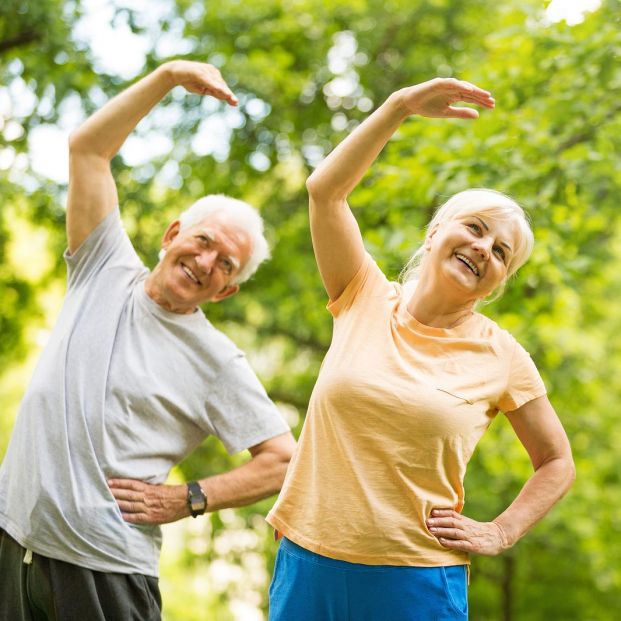 Ejercicios en pareja para vencer el sedentarismo Ejercicios en pareja para vencer el sedentarismo