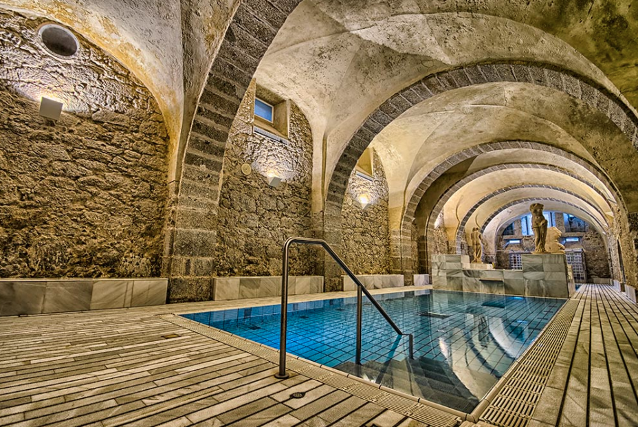 Balneario de Baños de Montemayor Balneario de Baños de Montemayor