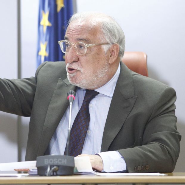 Si estás dentro de uno de estos tres grupos quedarás libre de pagar peaje en carretera, según la DGT. Foto: EuropaPress Si estás dentro de uno de estos tres grupos quedarás libre de pagar peaje en carretera, según la DGT. Foto: EuropaPress