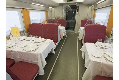 Tren hotel, vagón comedor