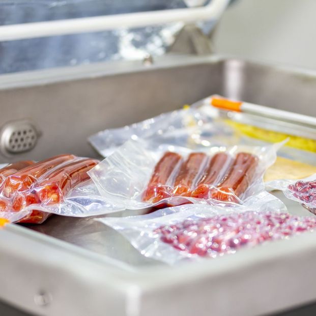 Estos son los pros y los contras de envasar comida al vacío