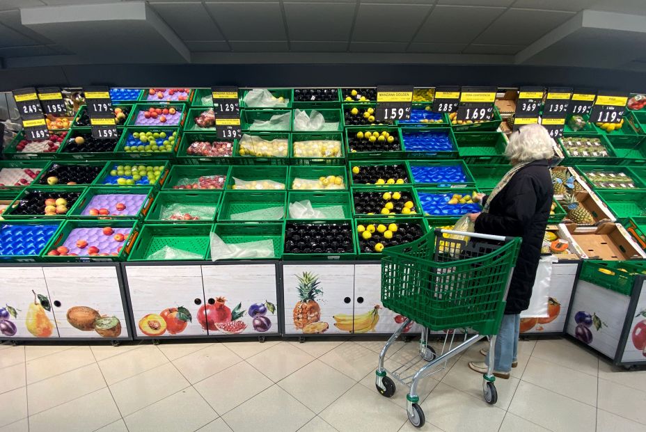 Dia, Lidl, Aldi, Eroski o Alcampo siguen sin tomar medidas para ayudar a los mayores Dia, Lidl, Aldi, Eroski o Alcampo siguen sin tomar medidas para ayudar a los mayores