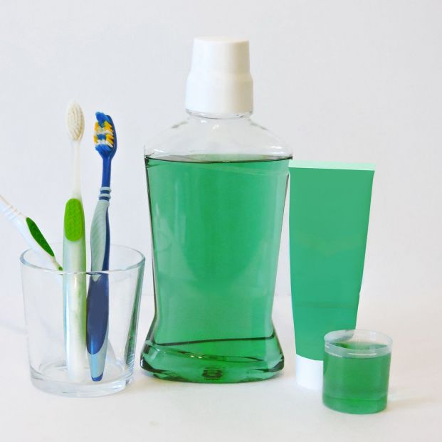 El abuso de flúor puede estar detrás de efectos negativos en el esmalte dental de los mayores El abuso de flúor puede estar detrás de efectos negativos en el esmalte dental de los mayores