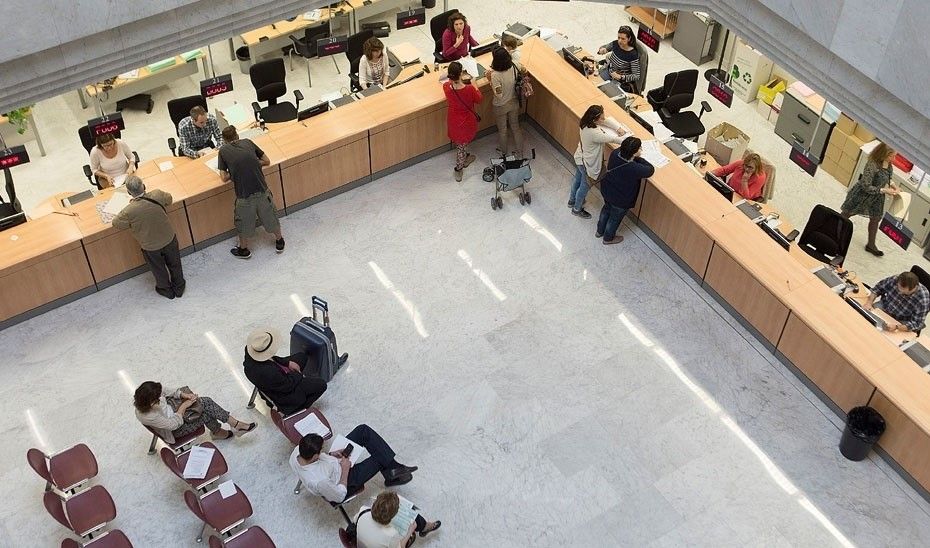 Declaración de la Renta: cómo pedir cita previa para atención presencial en la Agencia Tributaria Declaración de la Renta: cómo pedir cita previa para atención presencial en la Agencia Tributaria