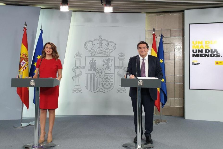 Yolanda Díaz y José Luis Escrivá Yolanda Díaz y José Luis Escrivá