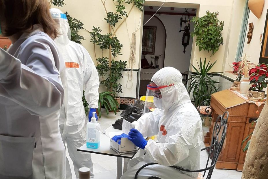 Familiares piden extender los test a todos los usuarios de residencias y trabajadores Familiares piden extender los test a todos los usuarios de residencias y trabajadores