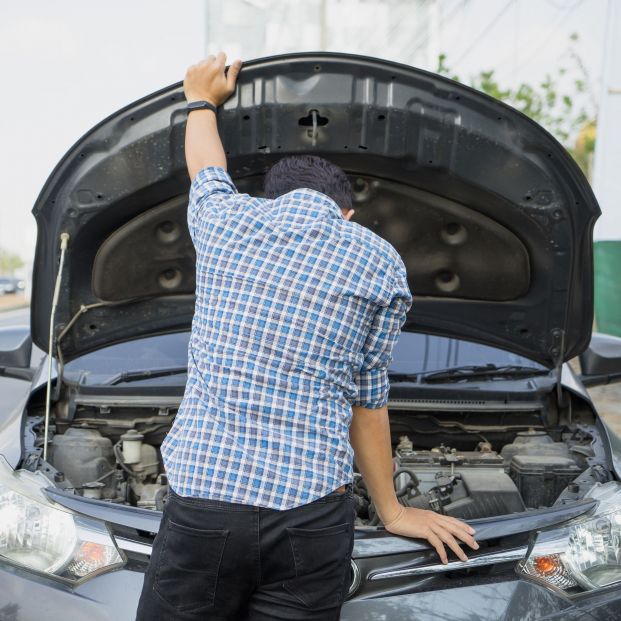 La DGT avisa: esto es lo que debes revisar en tu coche antes de irte de viaje La DGT avisa: esto es lo que debes revisar en tu coche antes de irte de viaje