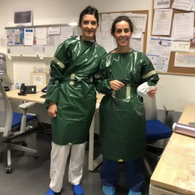 Batas para el personal sanitario. Foto: Europa Press Batas para el personal sanitario. Foto: Europa Press