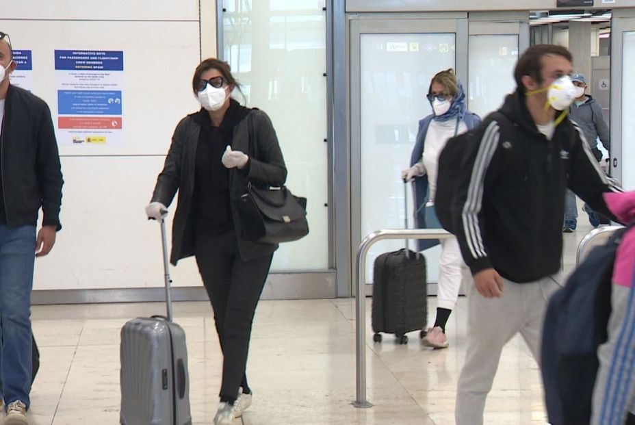 España obligará a guardar una cuarentena de 14 días a quien venga del extranjero España obligará a guardar una cuarentena de 14 días a quien venga del extranjero