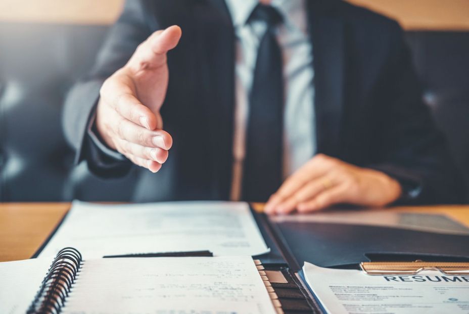 Cobrar pensión de jubilación sin cotizar 15 años: así recibirás casi 400 € al mes Cobrar pensión de jubilación sin cotizar 15 años: así recibirás casi 400 € al mes