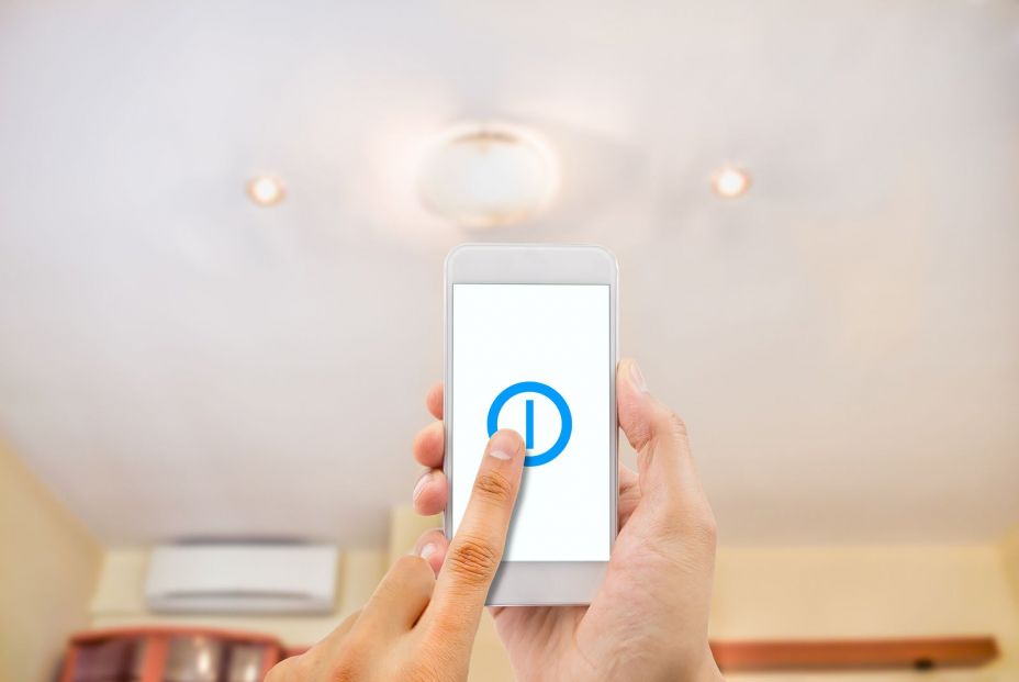 Domótica, tecnología para una casa futurista Domótica, tecnología para una casa futurista