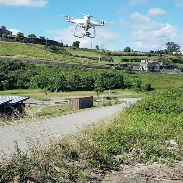 ASTURIAS RECURRE A DRONES PARA DETERMINAR EL AFORO REAL DE SUS PLAYAS - Foto: Europa Press ASTURIAS RECURRE A DRONES PARA DETERMINAR EL AFORO REAL DE SUS PLAYAS - Foto: Europa Press