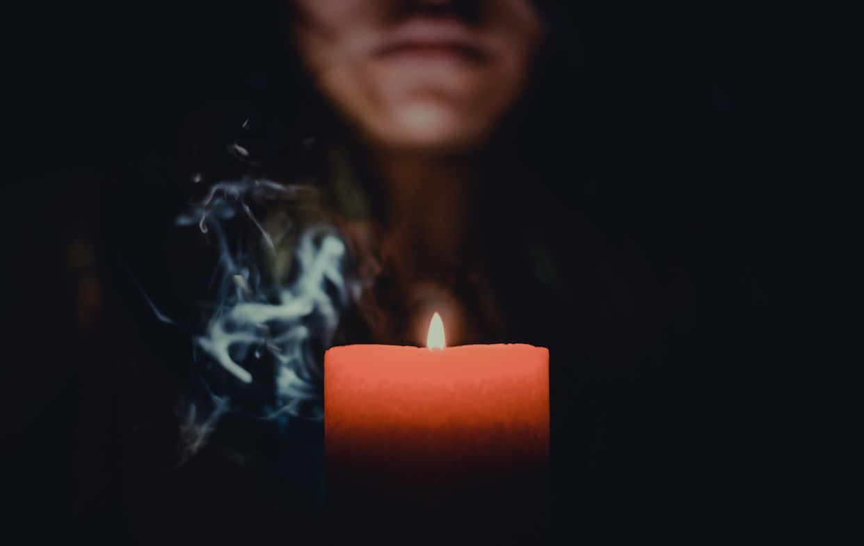 Las eléctricas y los políticos expulsan del bono social eléctrico a medio millón de pensionistas