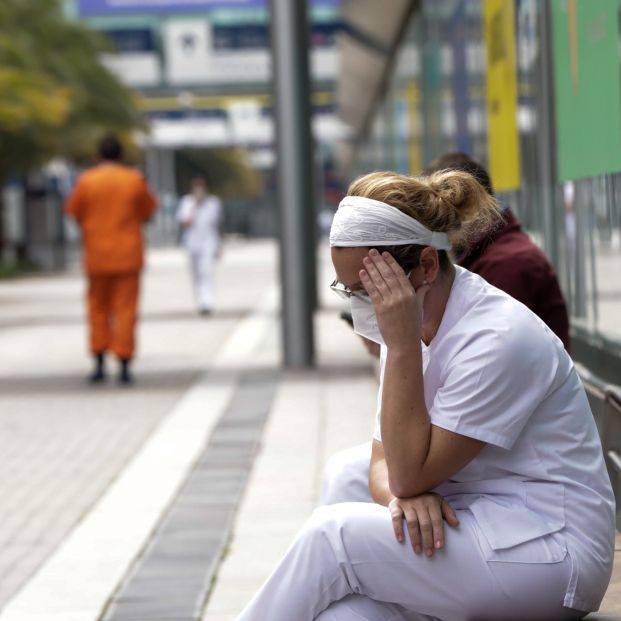 El emotivo vídeo del Colegio de Médicos de Madrid para homenajear a los sanitarios fallecidos El emotivo vídeo del Colegio de Médicos de Madrid para homenajear a los sanitarios fallecidos