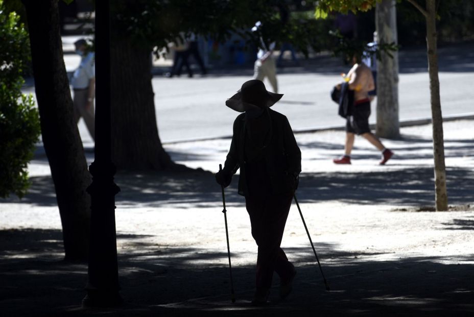 Los colectivos más vulnerables frente al COVID-19 son también los más expuestos a la ola de calorc