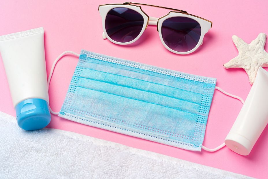 bigstock Medical Mask With Sunscreen Cr 374652118