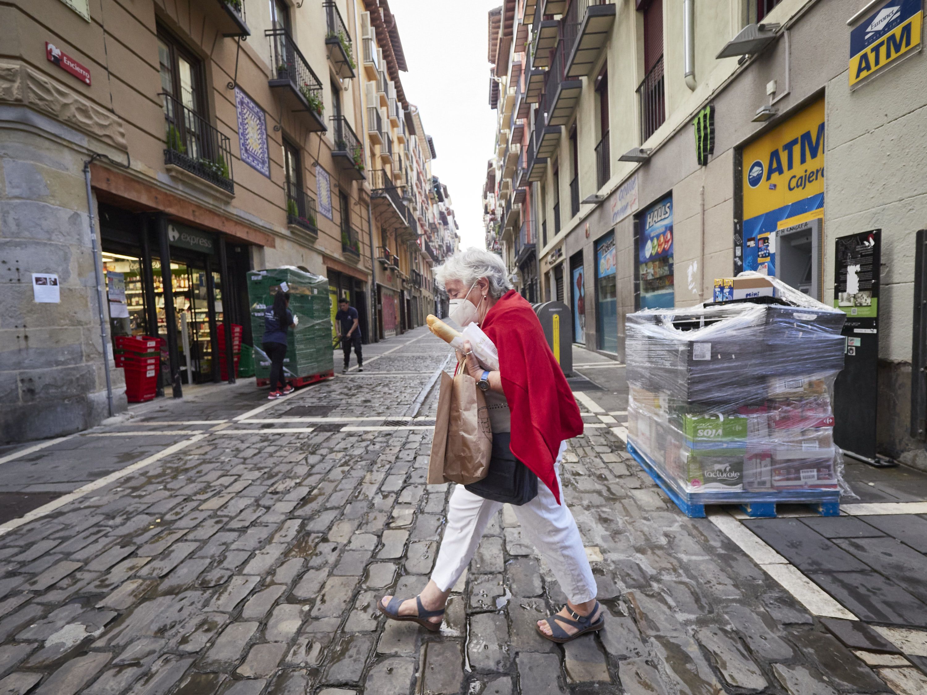 Los más jóvenes tuvieron menos contactos fuera de casa que los mayores durante el confinamiento