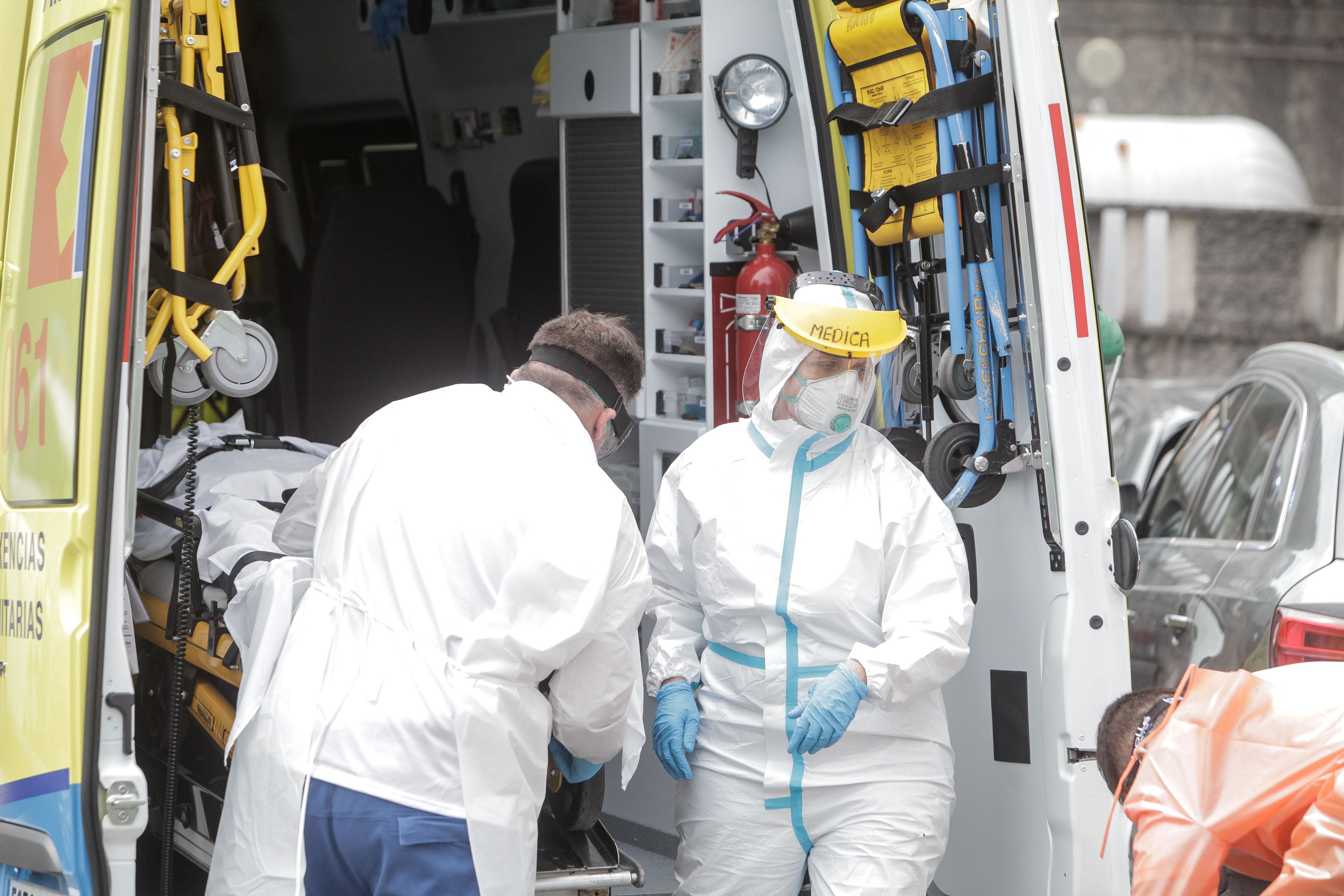 Los nuevos casos en España siguen subiendo: 1.525 nuevos