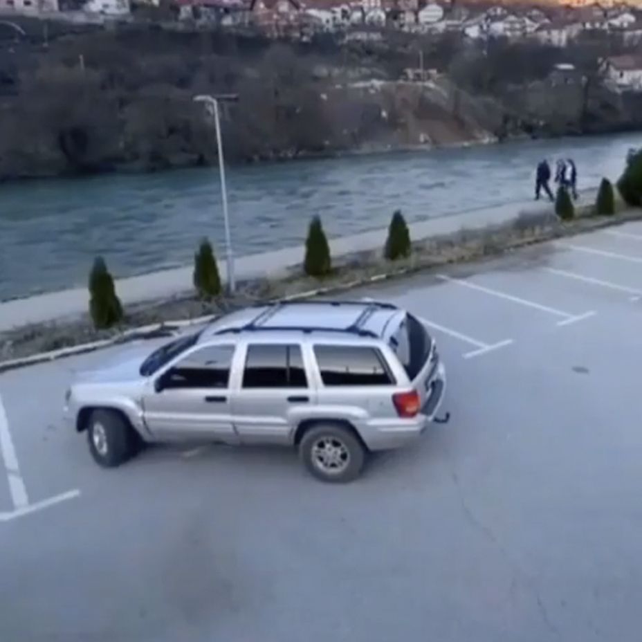 Cuidado con el truco de la lata: te pueden robar el coche en sólo un minuto