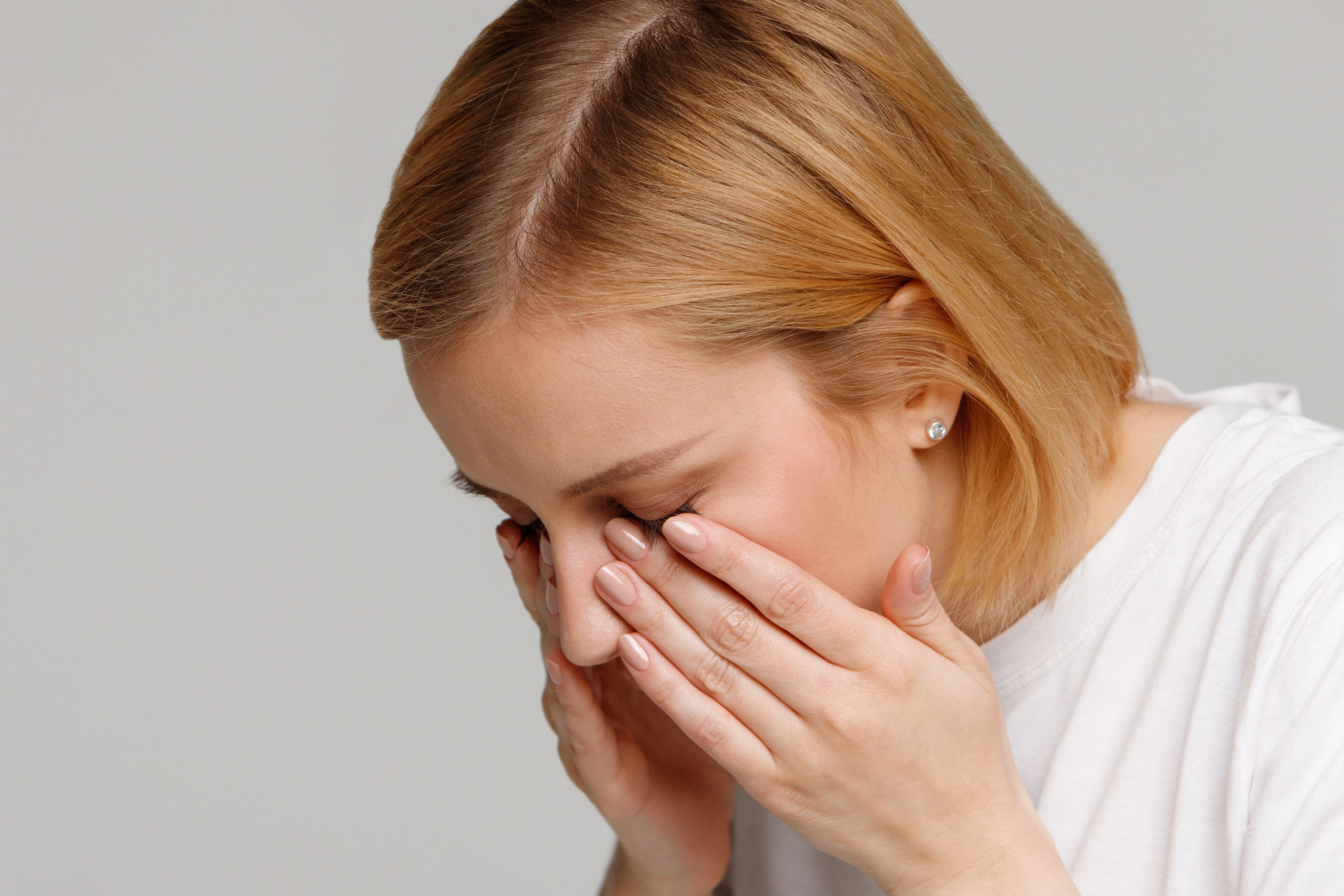 Más del 60% de la población mayor de 45 años en España sufre de ojo seco