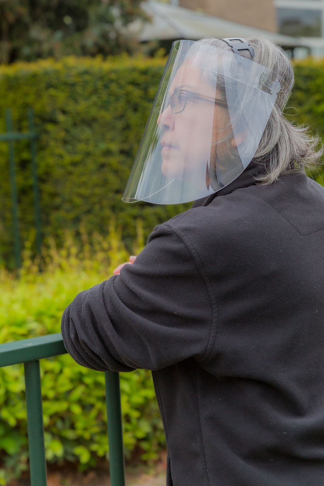 El vídeo que demuestra que las pantallas de plástico no sirven para evitar propagar el coronavirus