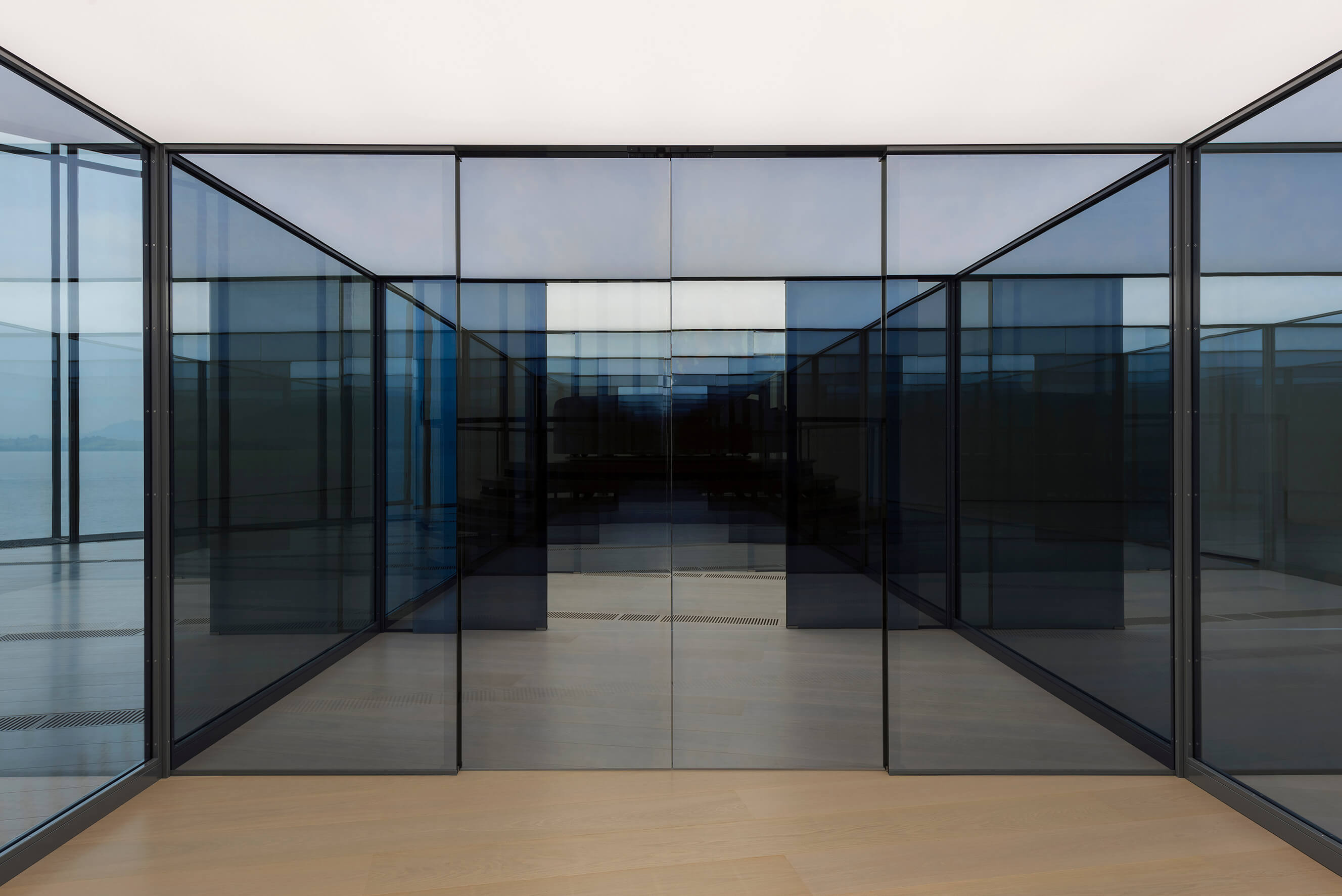 Seven Sliding Doors Corridor, de Carsten Höller Seven Sliding Doors Corridor, de Carsten Höller