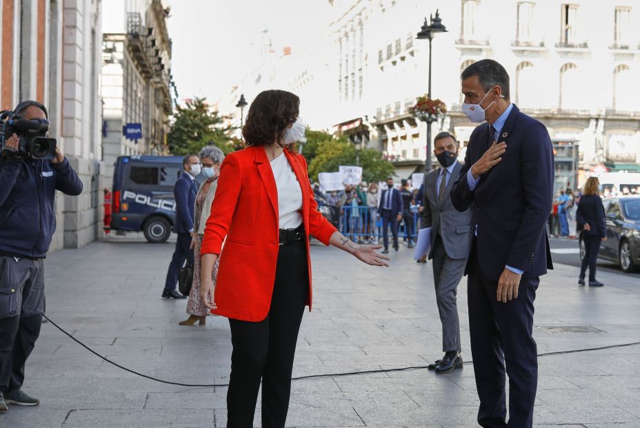 Los puntos clave del pacto entre Sánchez y Ayuso para frenar los contagios de coronavirus en Madrid Los puntos clave del pacto entre Sánchez y Ayuso para frenar los contagios de coronavirus en Madrid