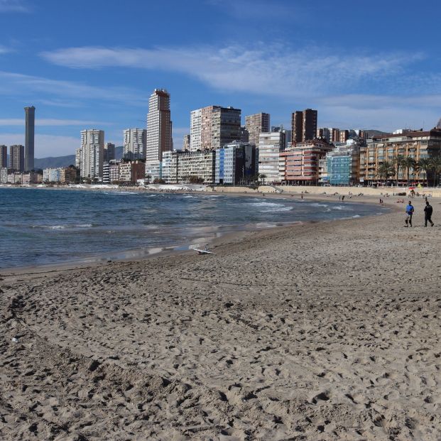 Suspendidos los viajes a Benidorm de mayores de Fuenlabrada que imitaban a los del Imserso Suspendidos los viajes a Benidorm de mayores de Fuenlabrada que imitaban a los del Imserso