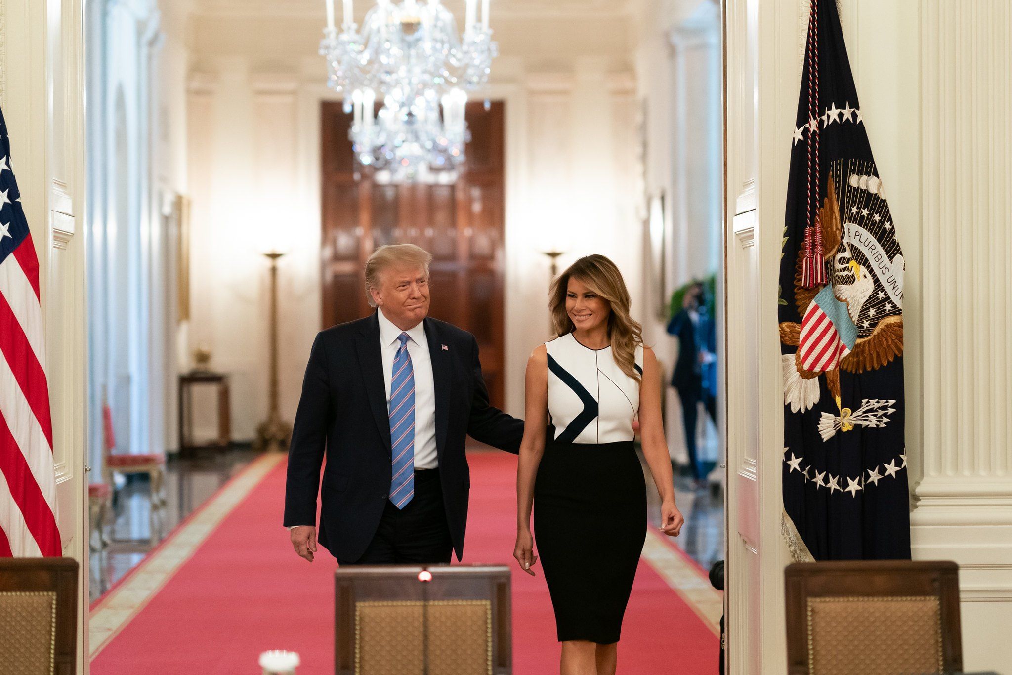 Donald Trump y Melania dan positivo por coronavirus