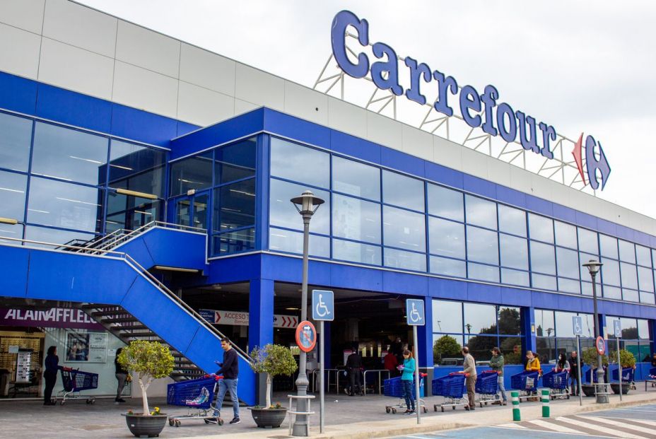 Carrefour se alía con Ikea: puedes comprar muebles y recogerlos en el supermercado Carrefour se alía con Ikea: puedes comprar muebles y recogerlos en el supermercado