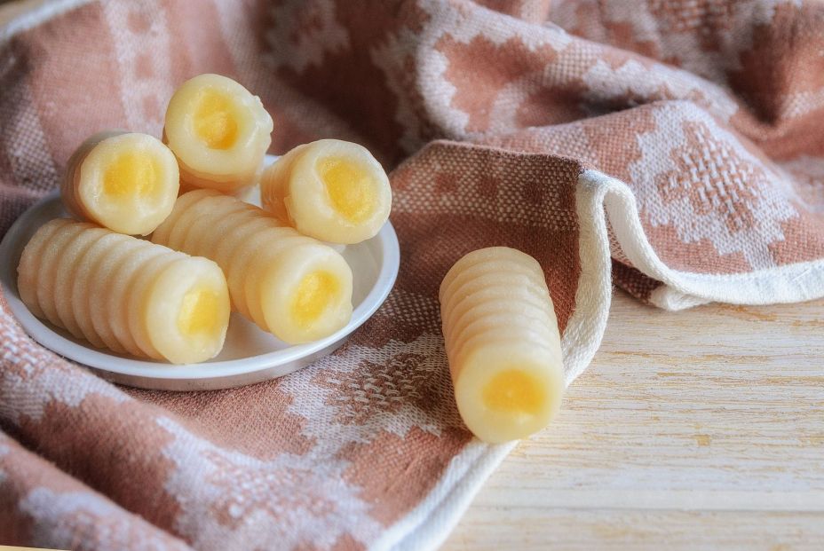 ¿Cómo hacer huesos de santo?