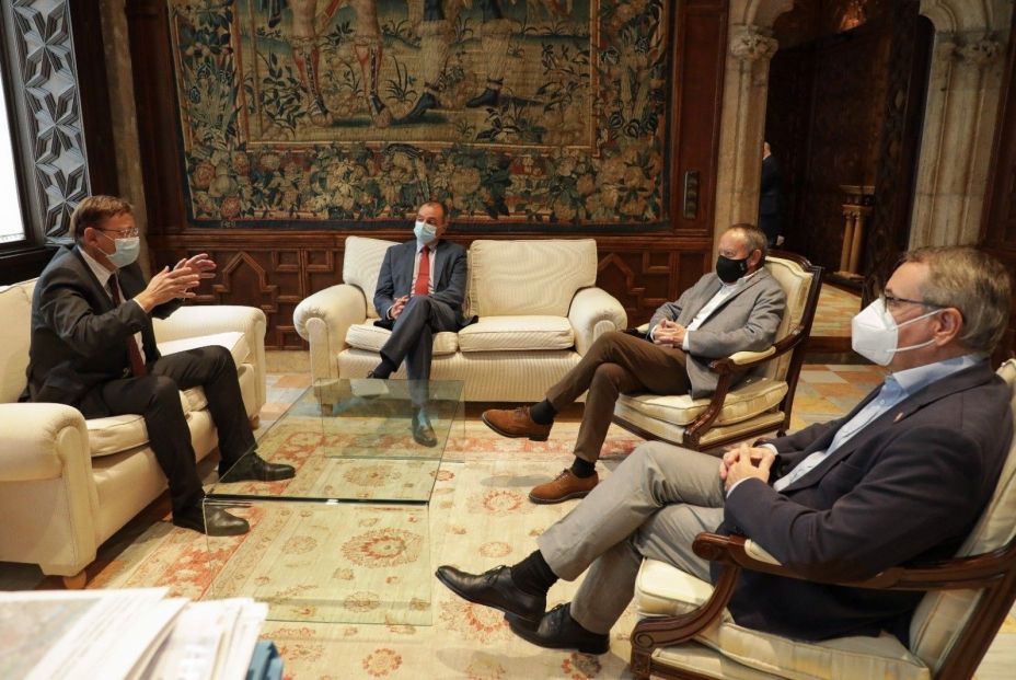 Andalucía, Madrid, Comunidad Valenciana y Castilla y León aplicarán toque de queda Andalucía, Madrid, Comunidad Valenciana y Castilla y León aplicarán toque de queda