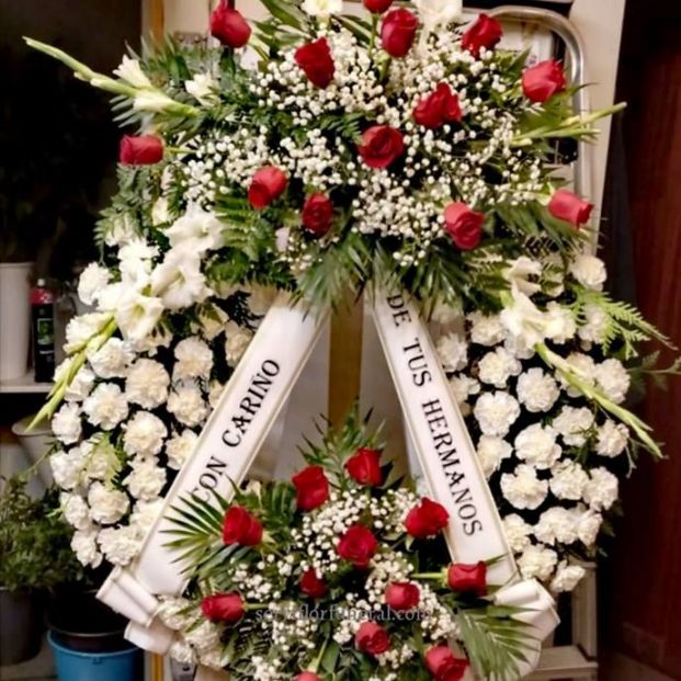 Corona de flores. Pinterest. Floristeria ServiFlor Funeral Corona de flores. Pinterest. Floristeria ServiFlor Funeral