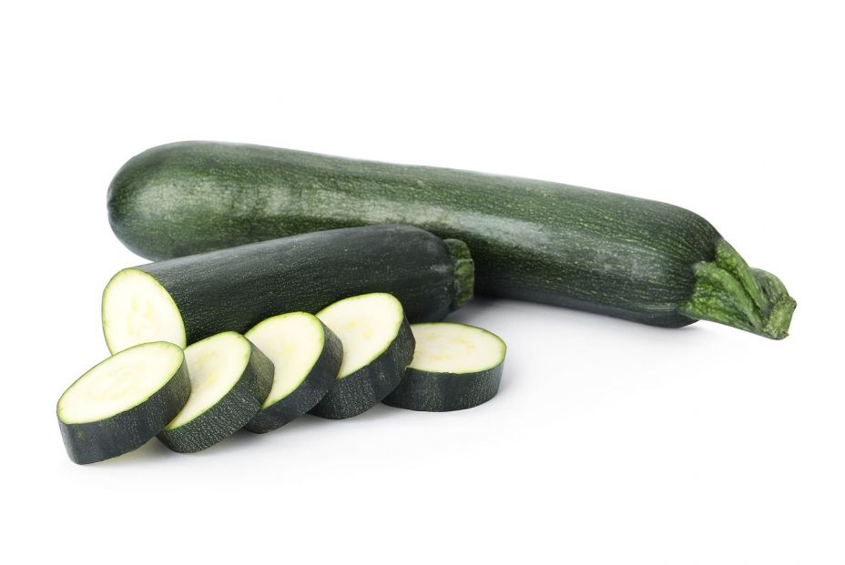 Alimentos para hidratarnos en verano de manera natural: calabacín 