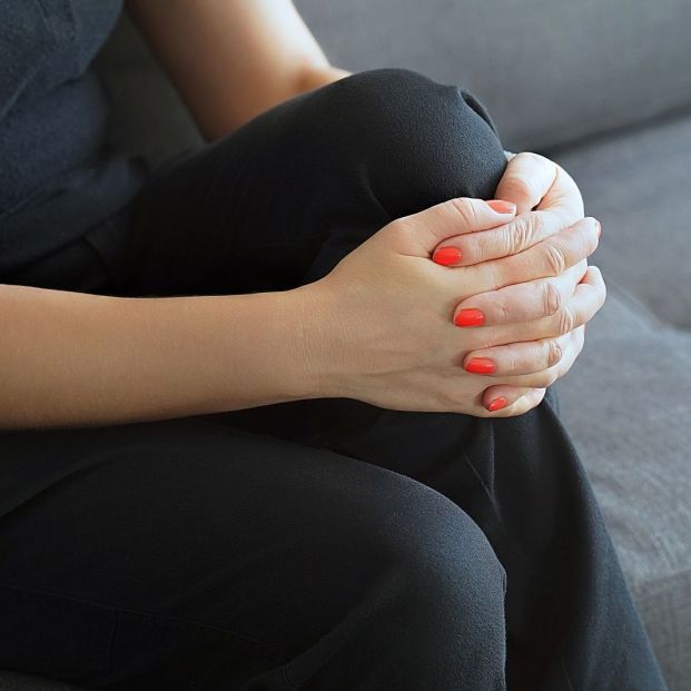 Qué es el Síndrome de las Piernas Inquietas y a quién afecta (Bigstock)