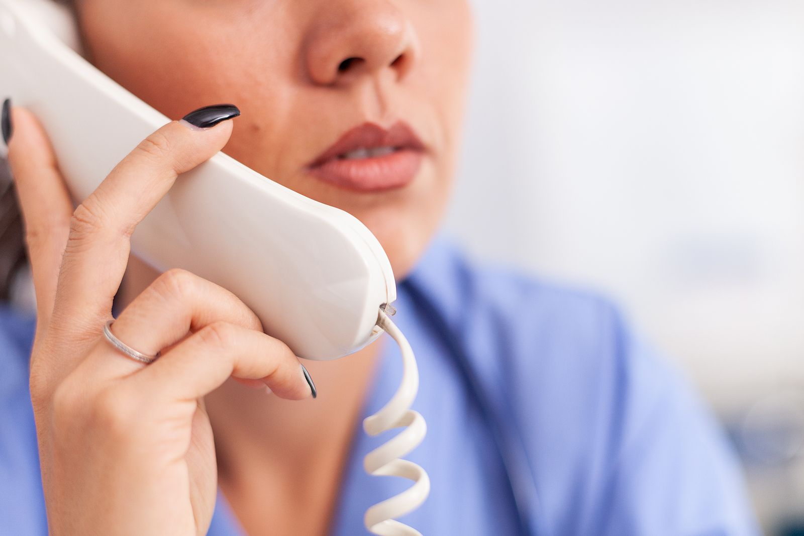 ¿Y si te llama el CIS? Así hacen sus encuestas (Foto Bigstock)