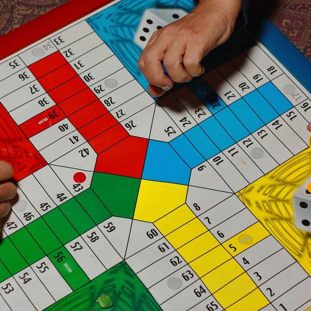 Parchís: un juego a tamaño real (bigstock) Parchís: un juego a tamaño real (bigstock)