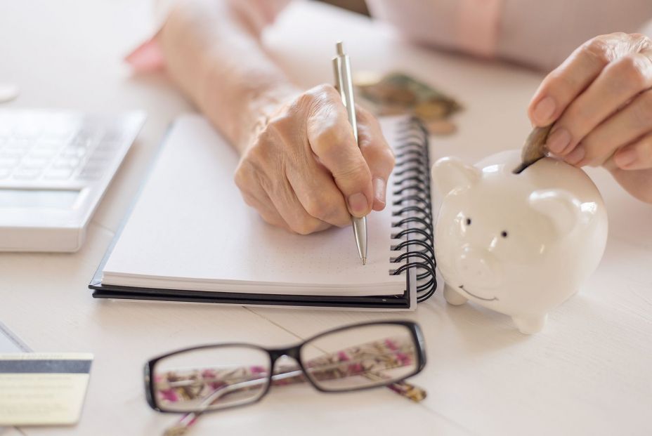 ¿Qué es mejor, un plan de pensiones o una cuenta ahorro? (Foto Bigstock)