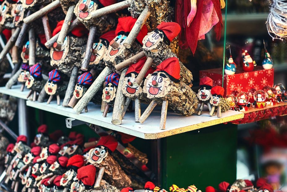 bigstock Tio De Nadal Christmas Charac 335838298 bigstock Tio De Nadal Christmas Charac 335838298